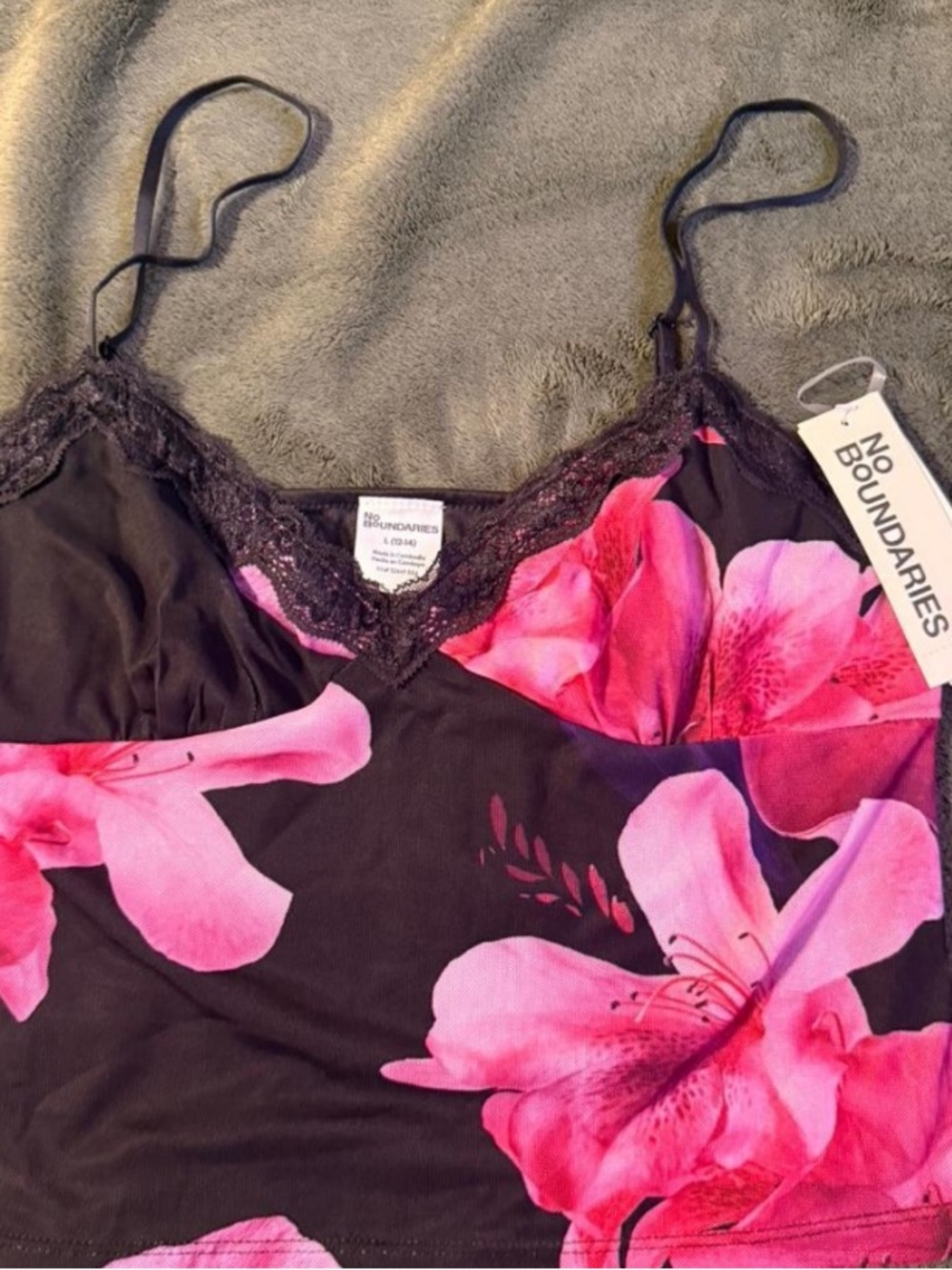 No Boundaries Black & Pink Floral Lace Trim Cami Size L